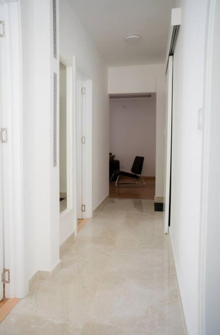 Downtown, Spacious, 2 Bedroom Apartment Beograd Eksteriør billede